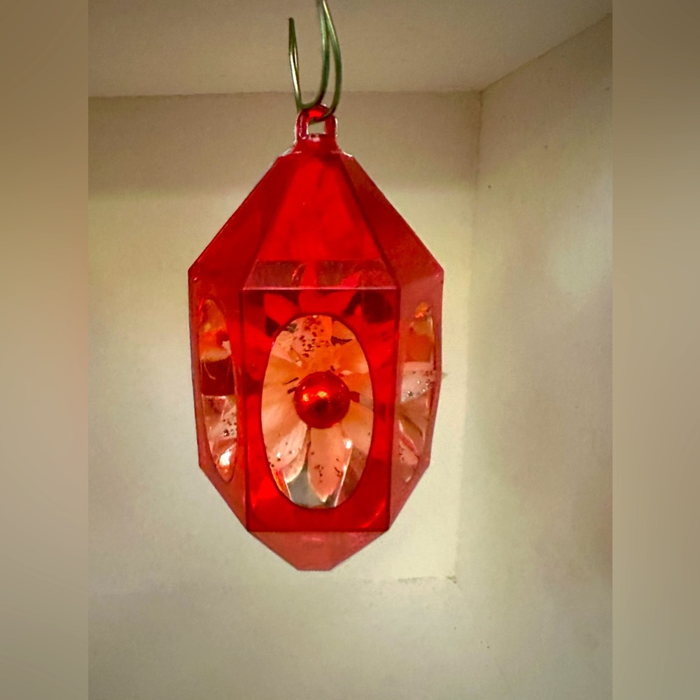 Vintage 1960’s Jewel Brite HEXAGON DIORAMA ORNAMENT Reflective Glitter Christmas